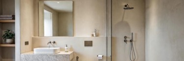 Tendencias en Baños Sostenibles para 2026: Por Qué el Tadelakt Será el Material Estrella